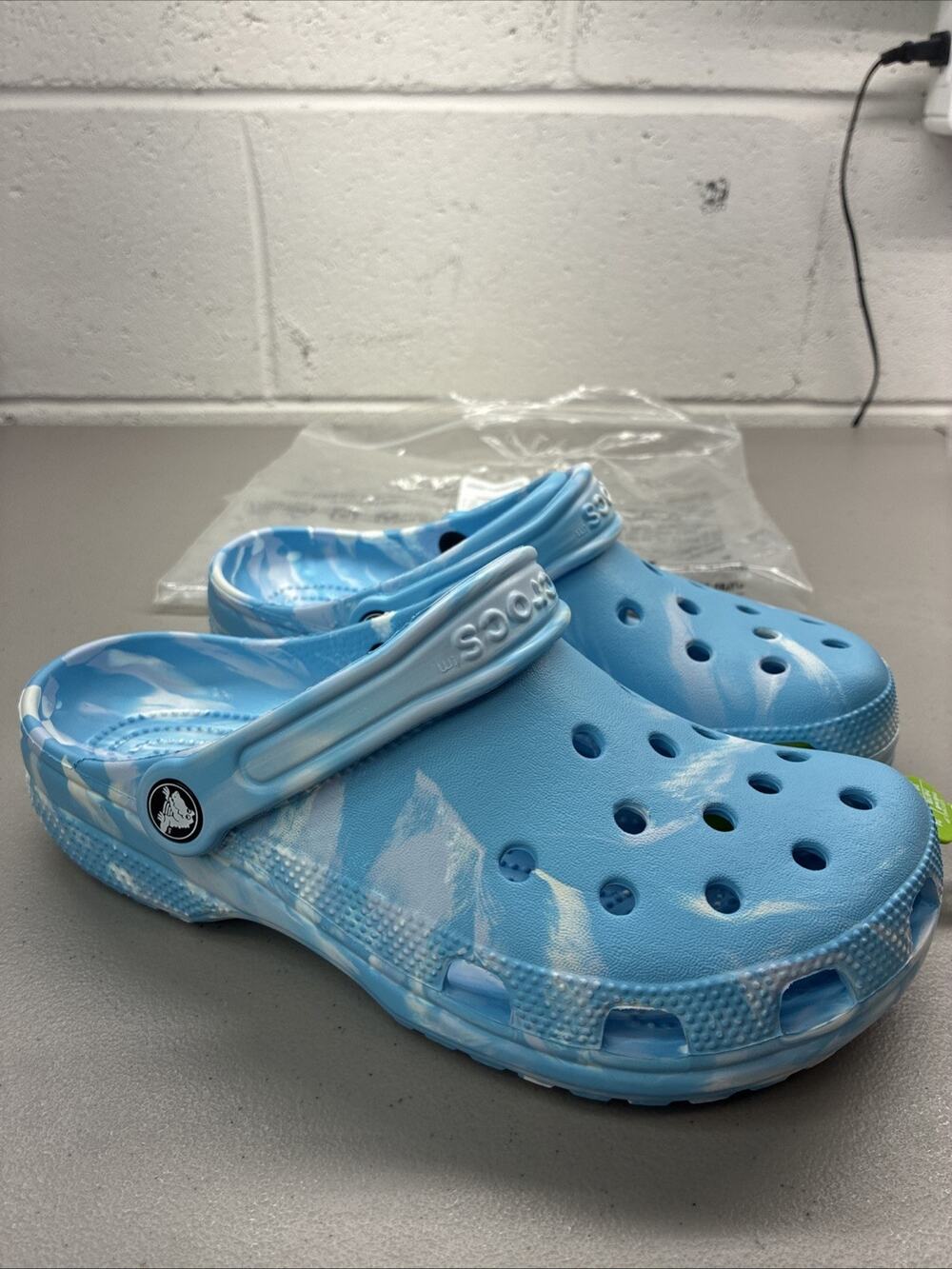 Women's US Size 8 Crocs Classic Marbled Clog Color Tinted Glass/Multi 206867-4WE